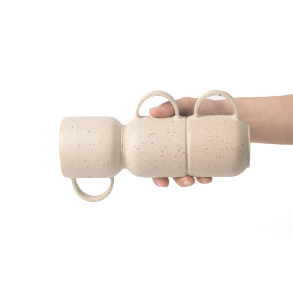 DSC03024 Vase of mugs