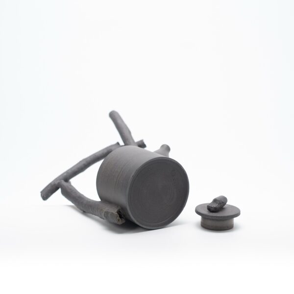 Teapot with branch No.3