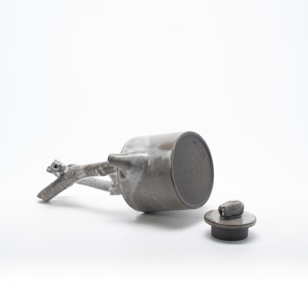 Teapot with branch No.2