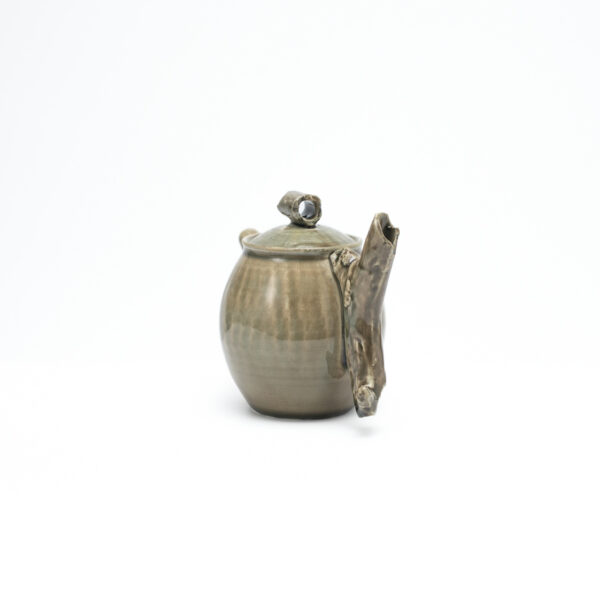 Teapot with branch No.1