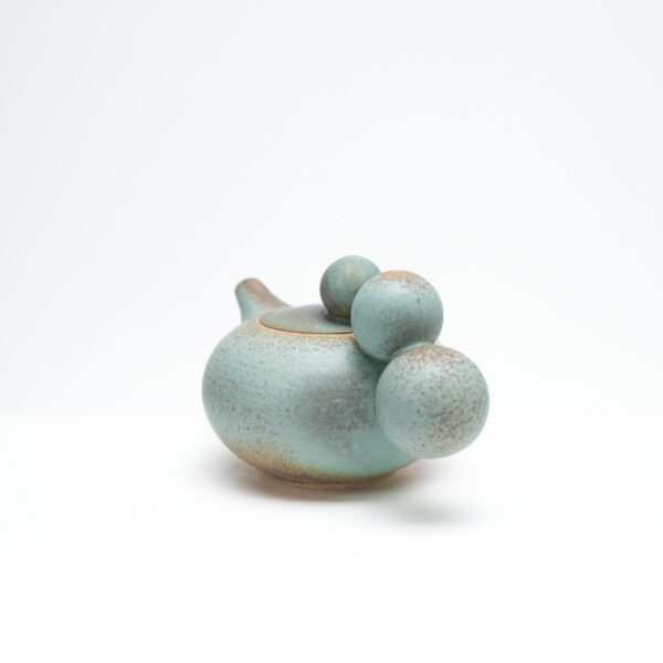 Teapot with spheres No.2