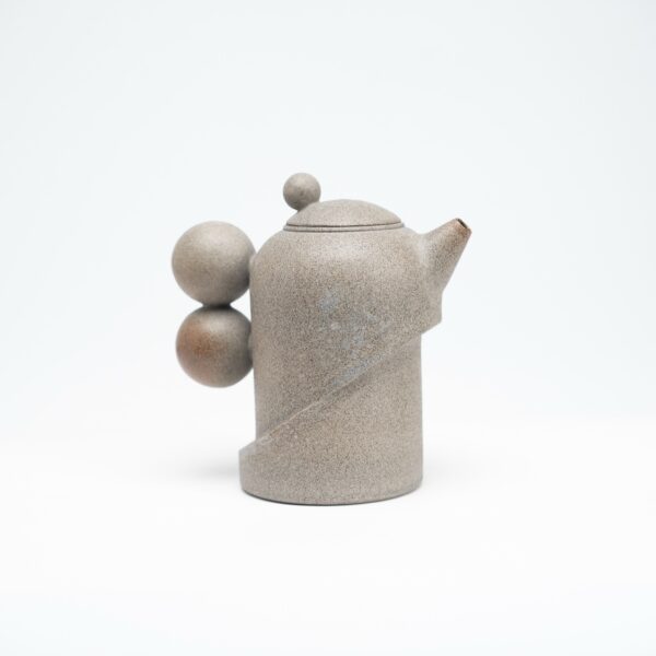 Teapot with spheres No.1