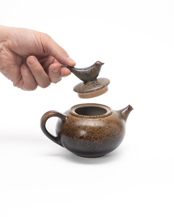 Teapot with whistle No.1