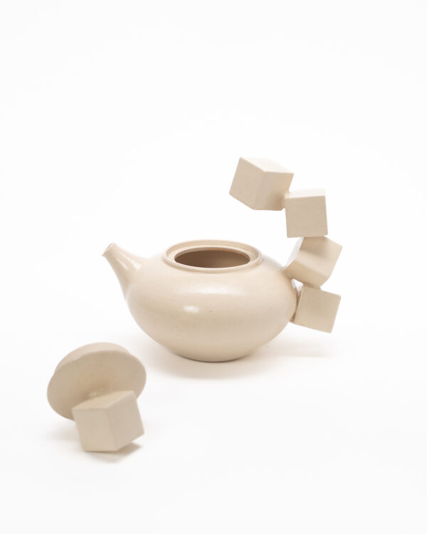 Teapot with Cubes (Off-White)