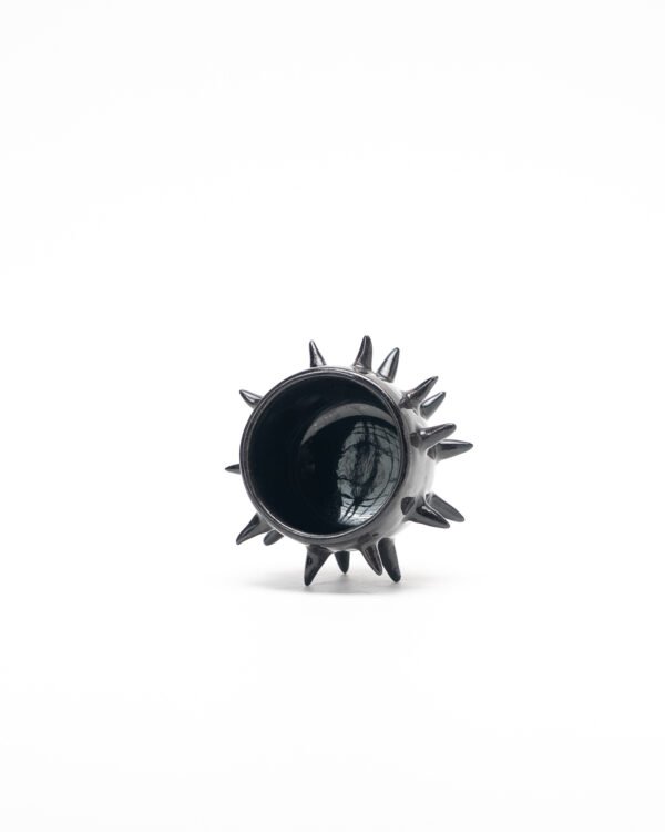 Mini Teapot with thorns (black)
