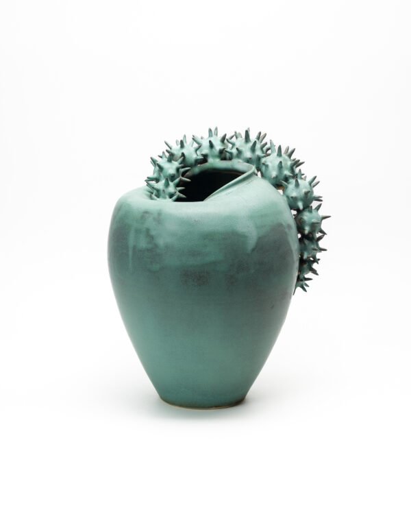 DSC06402 Vase with spiked spheres No.3